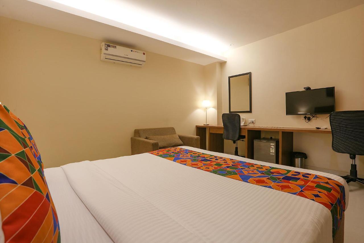 Fabhotel Royal International Мумбаи Экстерьер фото