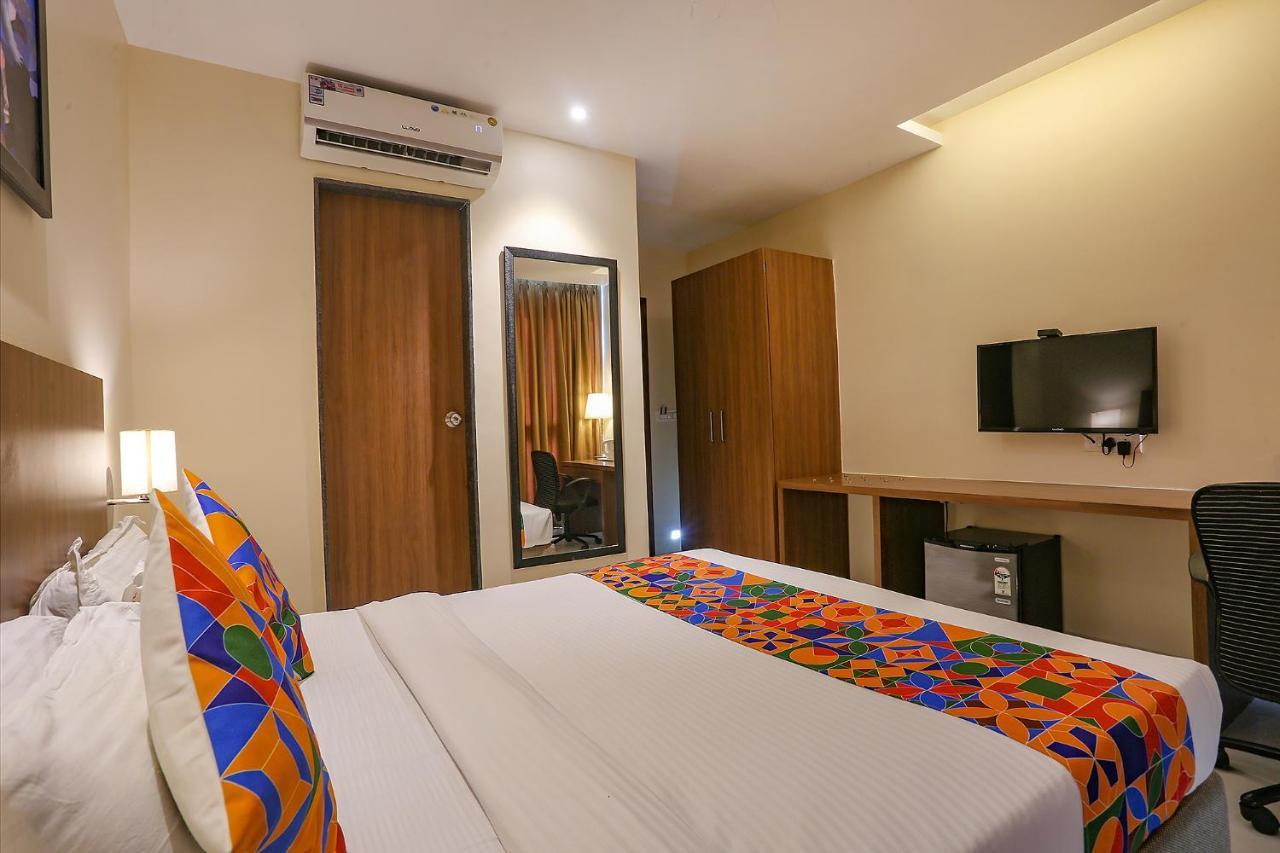 Fabhotel Royal International Мумбаи Экстерьер фото