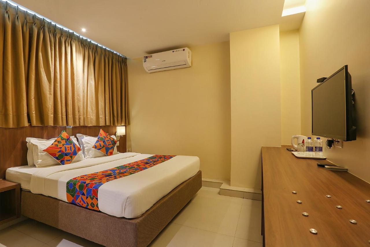 Fabhotel Royal International Мумбаи Экстерьер фото